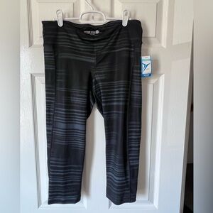 Old Navy Active Fit Black Striped Athletic Leggings, size large